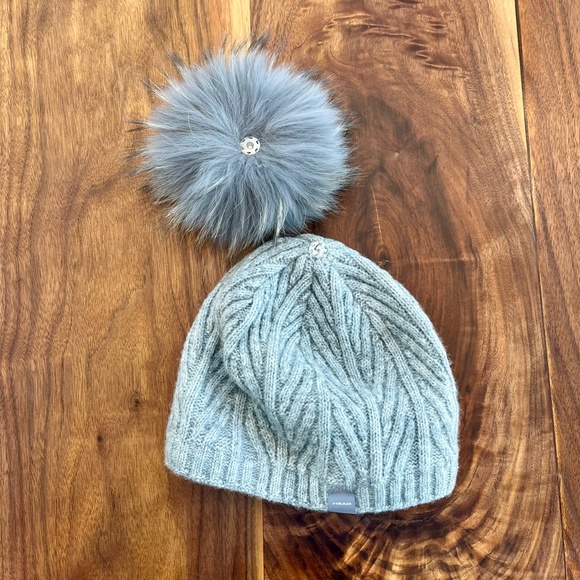 HEAD SPORT Merino wool cable knit beanie with detachable fur topper, Gray - Picture 5 of 7